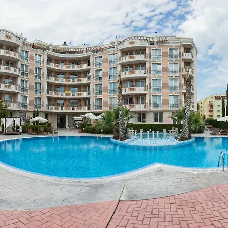 Cozy In Aphrodite Palace Complex Apartment